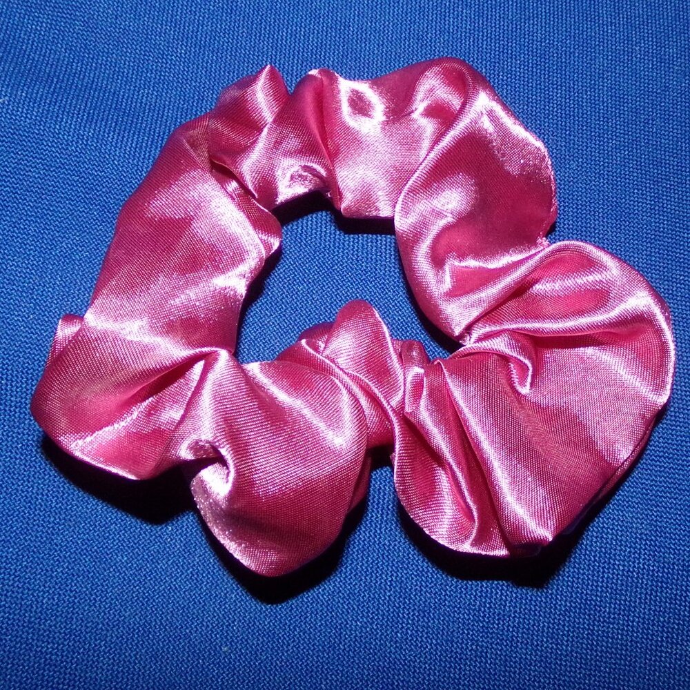 Pink Stretchy Hair Tie Scrunchie - Satiny Material - Unused